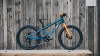 Dětské kolo CUBE ACID 200 Disc Actionteam 2027