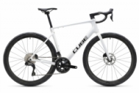 Silniční kolo Cube ATTAIN C:62 SLX metallicwhite´n´black 2027