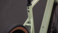 Silniční kolo Cube NUROAD PRO pea´n´grey 2026