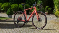 Gravel kolo Cube NUROAD ONE spicypapaya´n´black 2027