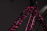 Gravel kolo Cube NUROAD C:62 SLX pinkaction´n´black 2027