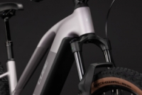 Elektrokolo Cube Reaction Hybrid PRO 800 Trapeze lilacbreeze´n´prizm 2027