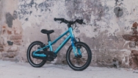 Dětské kolo Cube NUMOVE 140 blue´n´lime 2025