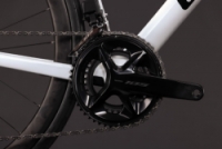 Silniční kolo Cube ATTAIN C:62 SLX metallicwhite´n´black 2027