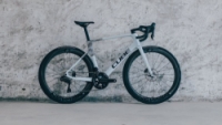Silniční kolo Cube AGREE C:62 RACE glacier´n´black 2026